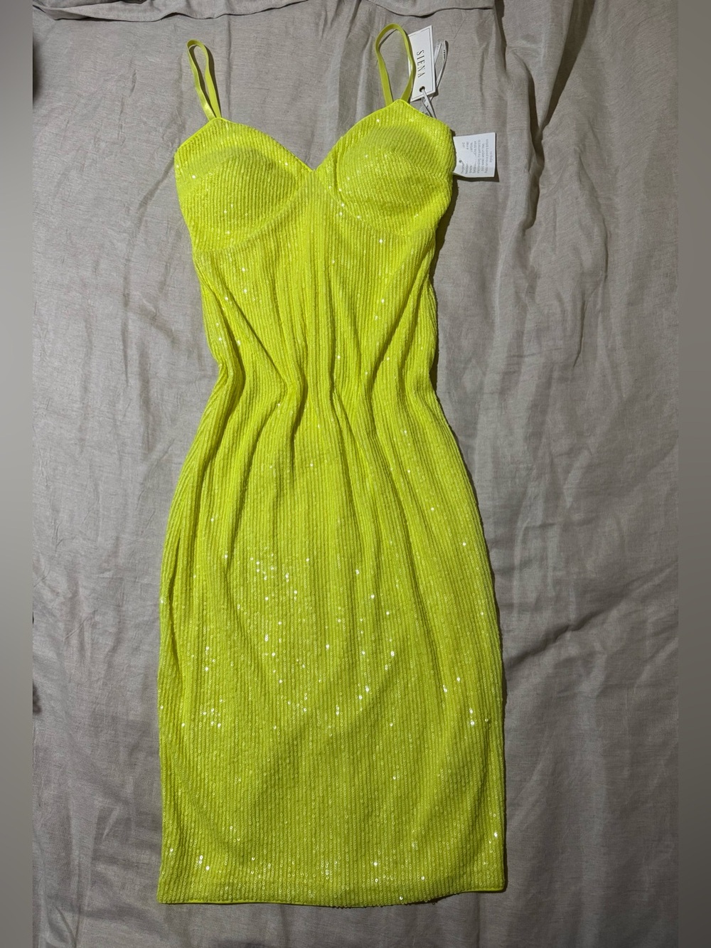 Siena Neon Yellow Sequin Bodycon Midi Dress Size 6 Nwt